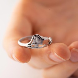 Nous Sommes L˙ Éléphant Dans Le Boa / Bague