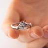 Nous Sommes L˙ Éléphant Dans Le Boa / Bague