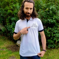 Nous Sommes Le Polo Des 10 Ans NSDH / Goodies