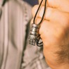 Nous Sommes La Main De L˙ Enfer / Pendentif